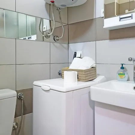 Safari Downtown Apartment Belgrade